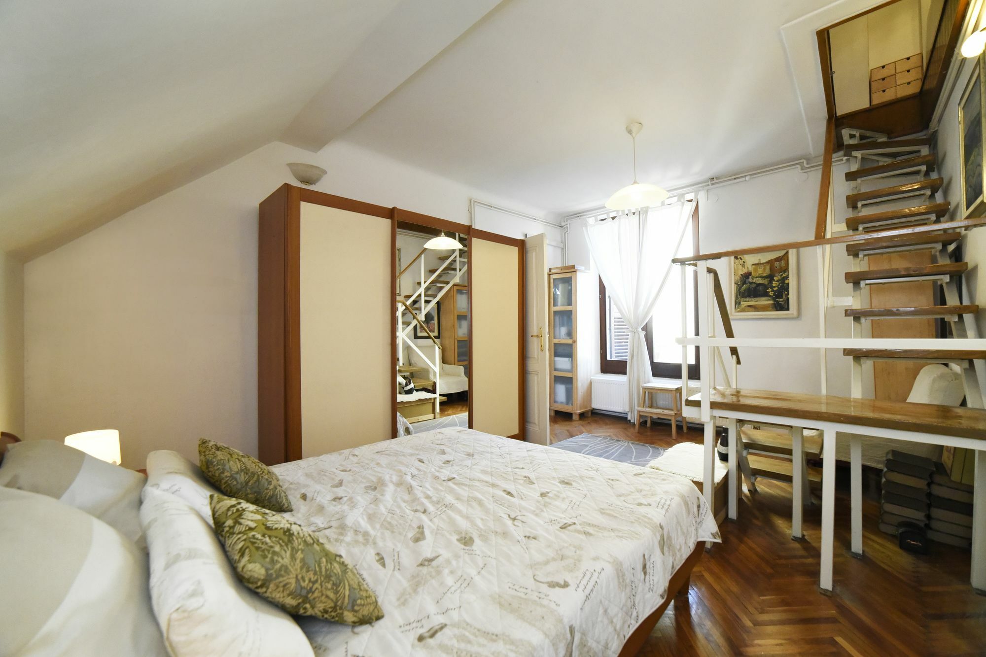 Main Square Central Apartment Zagreb Ngoại thất bức ảnh