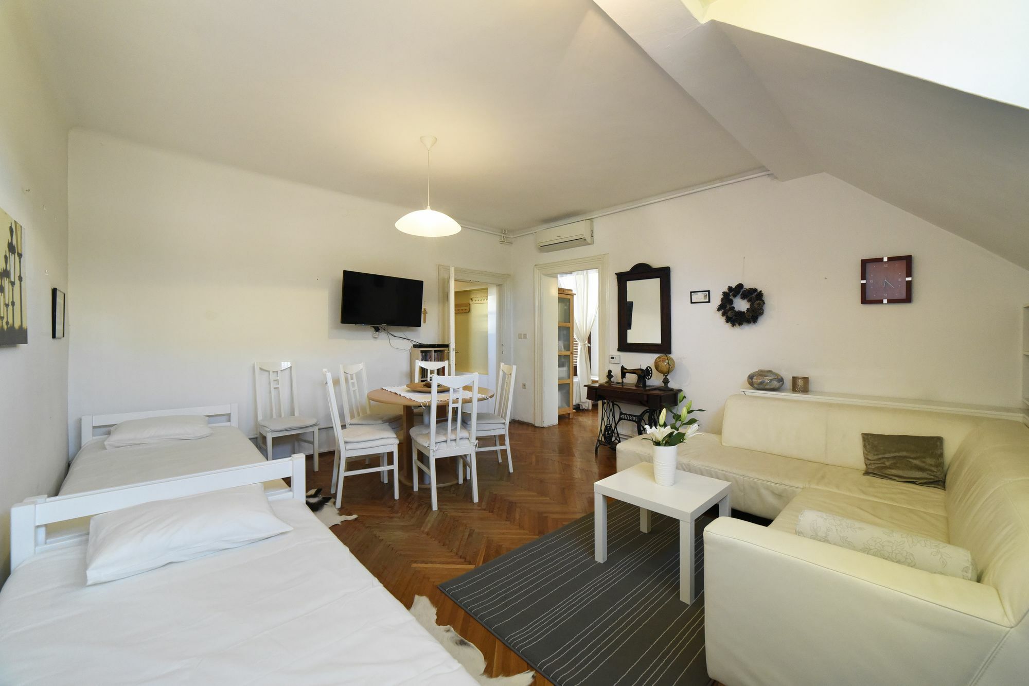 Main Square Central Apartment Zagreb Ngoại thất bức ảnh
